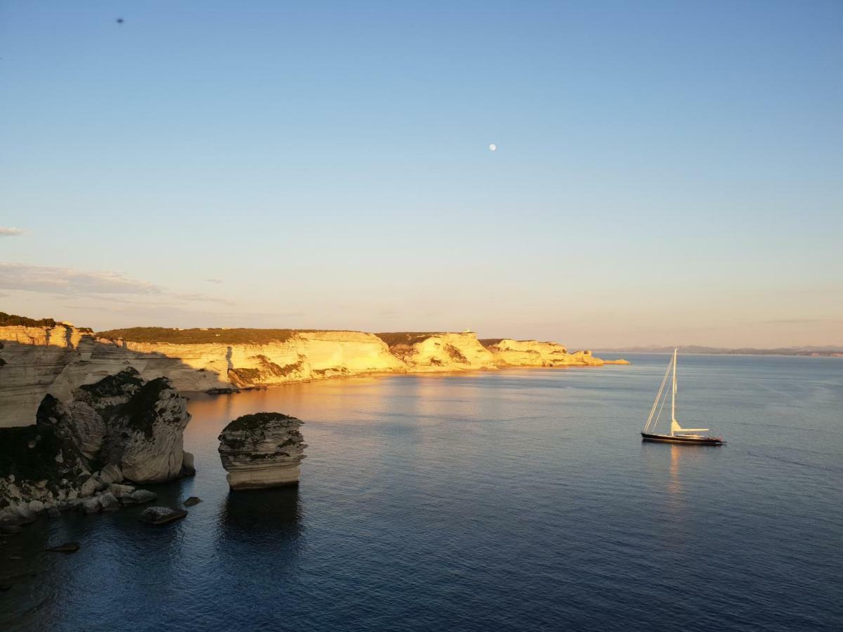 Chez Dume Apartment โบนิฟาซิโอ ภายนอก รูปภาพ
